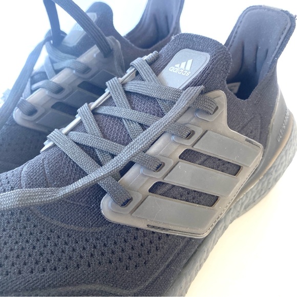 Adidas Ultraboost- worn once - Picture 6 of 15